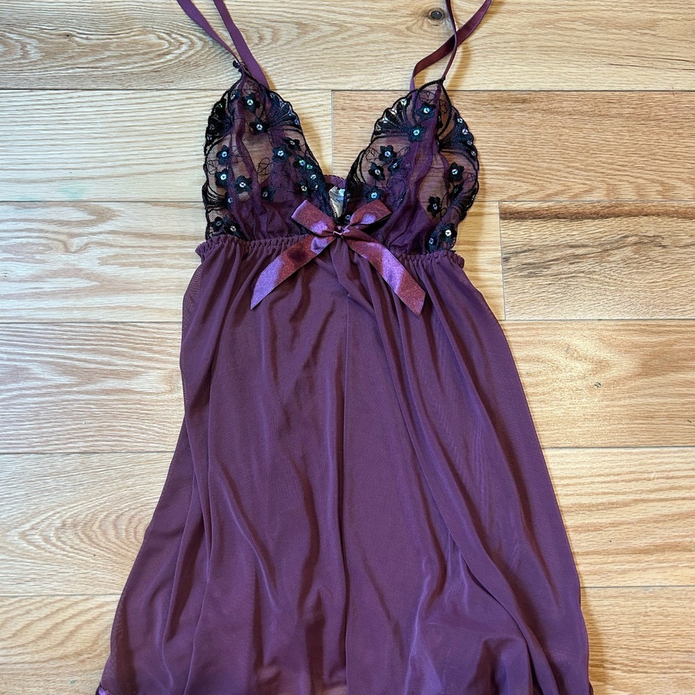 Elegant Purple Lace Chemise